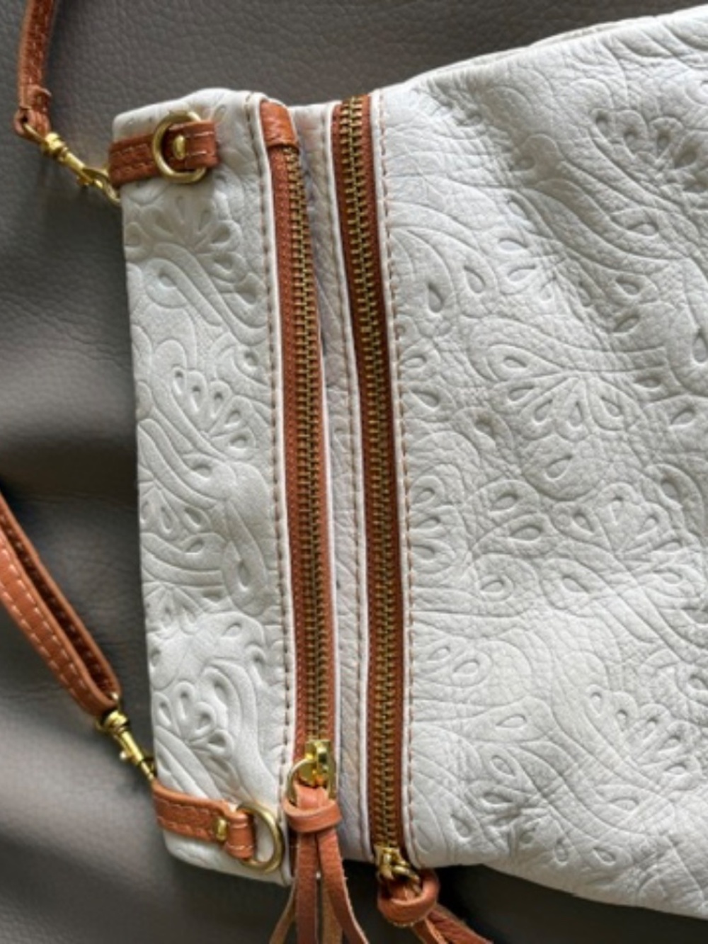 Embossed genuine leather small crossbody purse off-white light beige Italy